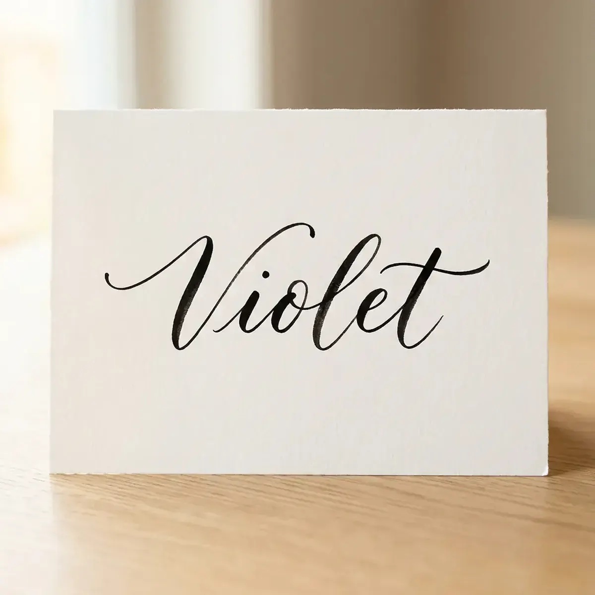 The name Violet in elegant calligraphy